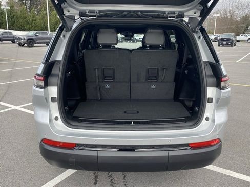 New 2025 Jeep Grand Cherokee L Limited w/ Black Appearance Package image 7
