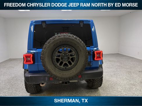 Used 2022 Jeep Wrangler Unlimited Rubicon w/ Xtreme Recon 35" Tire Package AWD/4WD image 5