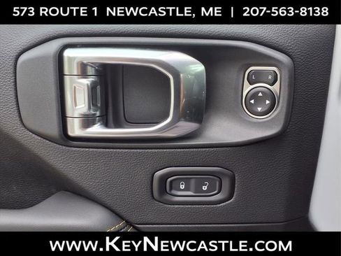 New 2025 Jeep Wrangler Unlimited Sahara w/ Safety Group AWD/4WD image 8