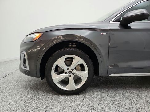 Used 2023 Audi Q5 2.0T Premium Plus w/ Premium Plus Package AWD/4WD image 38