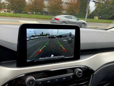 Used 2022 Ford Escape SEL image 27