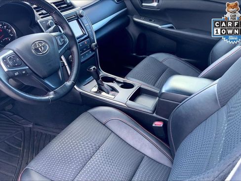 Used 2015 Toyota Camry SE FWD image 15