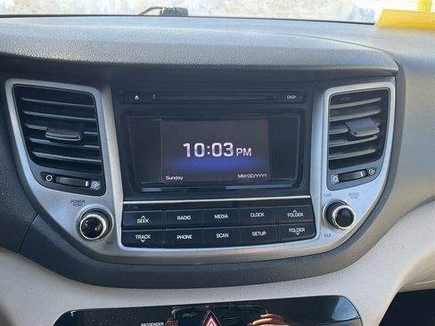 Used 2018 Hyundai Tucson SE image 22