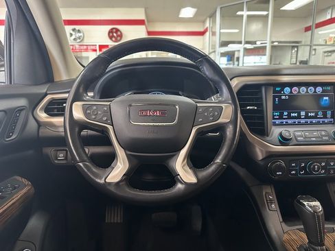 Used 2019 GMC Acadia Denali w/ Technology Package image 17