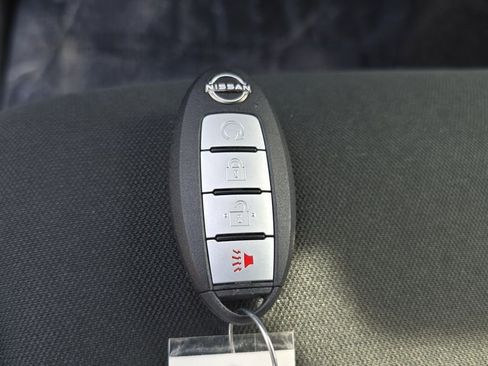 Used 2023 Nissan Frontier PRO-4X w/ Pro Convenience Package AWD/4WD image 30
