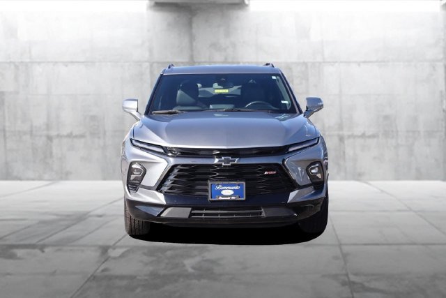 Used 2025 Chevrolet Blazer RS FWD image 4