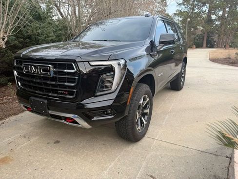 Used 2026 GMC Yukon AT4 w/ LPO, Floor Liner Package image 1