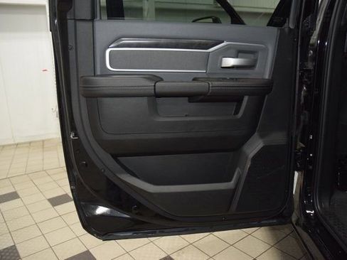 Used 2023 RAM 3500 SLT w/ Quick Order Package 2YG SLT image 34