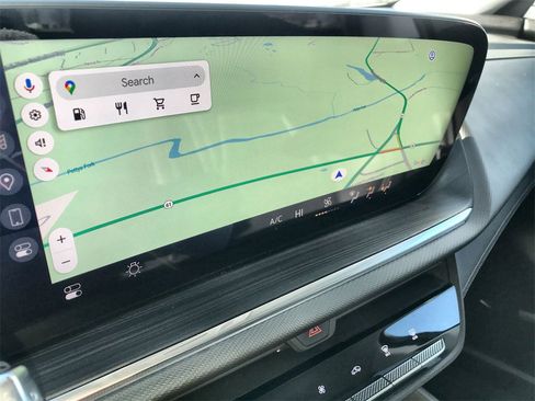 Used 2025 Buick Envision Preferred image 16