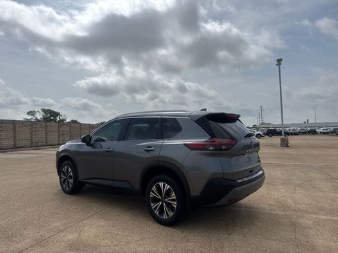 Certified 2023 Nissan Rogue SV w/ SV Premium B Package FWD image 15