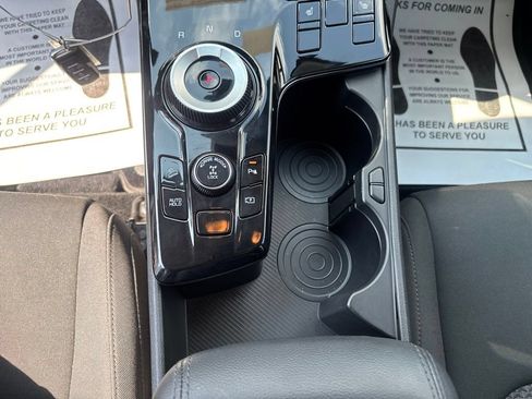Used 2023 Kia Sportage LX AWD/4WD image 22