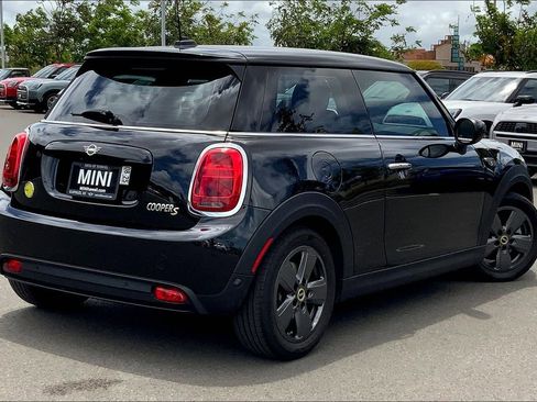 Certified 2024 MINI Cooper SE image 14