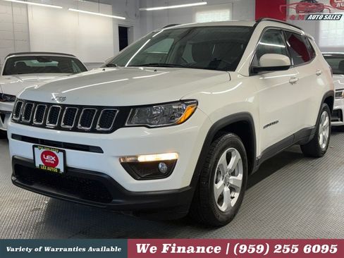 Used 2021 Jeep Compass Latitude w/ Convenience Group FWD image 2