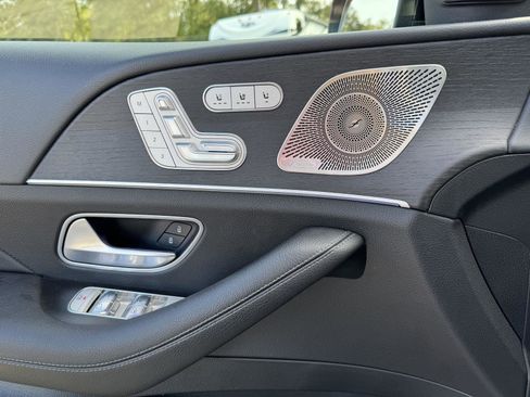 Certified 2024 Mercedes-Benz GLS 580 4MATIC image 6