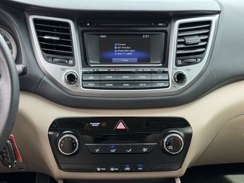 Used 2016 Hyundai Tucson SE w/ Option Group 02 image 16