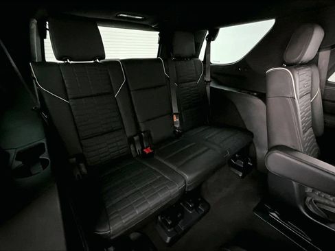 Used 2025 Cadillac Escalade Sport Platinum AWD/4WD image 35