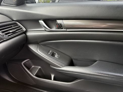 Used 2022 Honda Accord Sport image 30