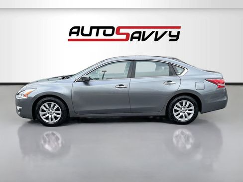 Used 2015 Nissan Altima 2.5 S w/ Power Driver Seat Package FWD image 4