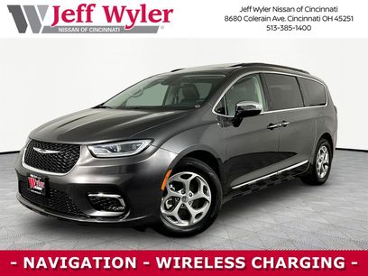 Used 2023 Chrysler Pacifica Limited