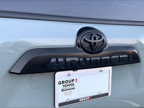Used 2023 Toyota 4Runner TRD Off-Road Premium w/ Moonroof Package AWD/4WD image 30