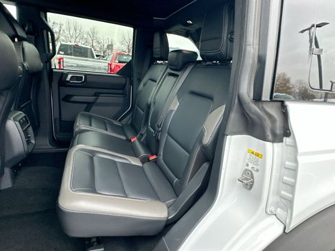 New 2025 Ford Bronco Outer Banks image 33