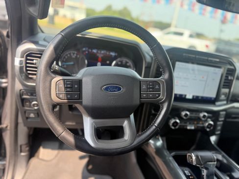 Used 2022 Ford F150 XLT w/ Equipment Group 302A High RWD image 9