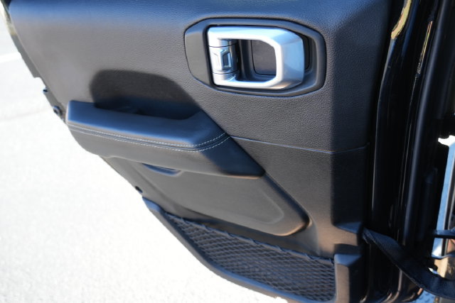 Used 2021 Jeep Wrangler Unlimited Sahara AWD/4WD image 20