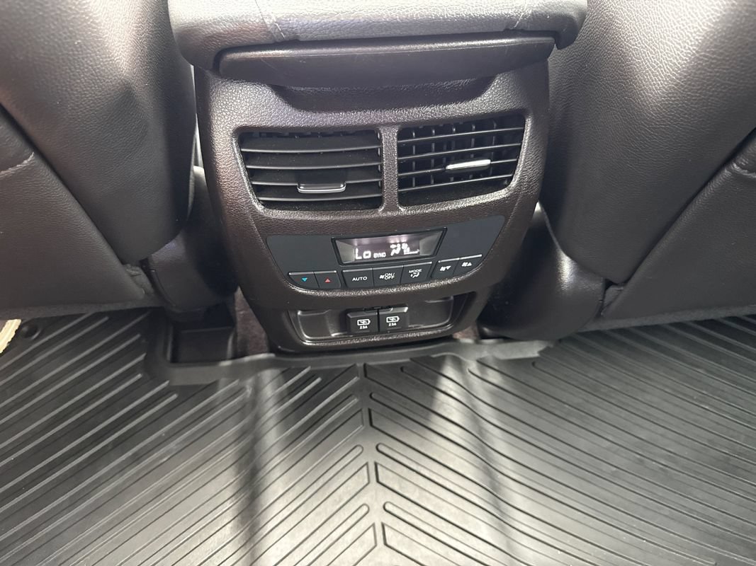 Used 2020 Acura MDX SH-AWD image 27