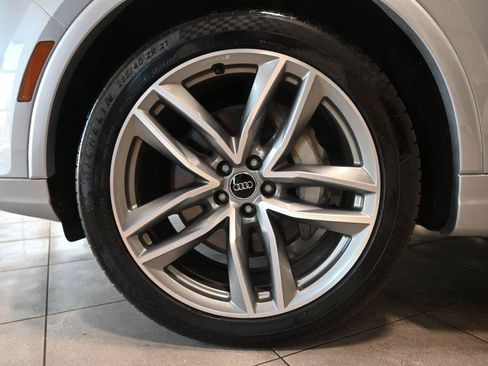 Used 2018 Audi Q7 3.0T Prestige w/ Prestige Package AWD/4WD image 37