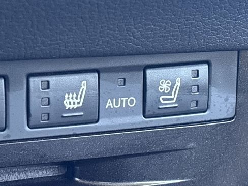 Used 2019 Lexus ES 350 Ultra Luxury image 32