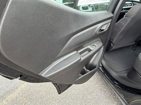 New 2027 Chevrolet Bolt LT w/ Comfort Package FWD image 15