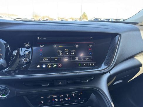 Used 2022 Buick Envision Preferred FWD image 16