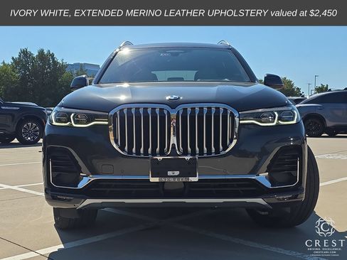 Used 2021 BMW X7 xDrive40i w/ Executive Package 2 AWD/4WD image 2