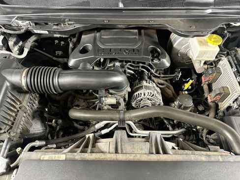 Used 2019 RAM 1500 Limited RWD image 32