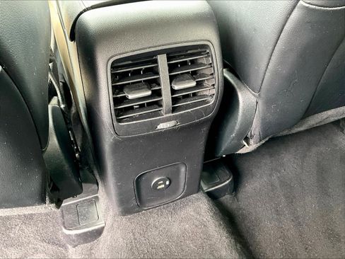Used 2020 Ford Escape SEL FWD image 10