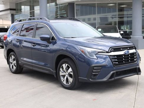Used 2024 Subaru Ascent Premium w/ Convenience Package AWD/4WD image 8