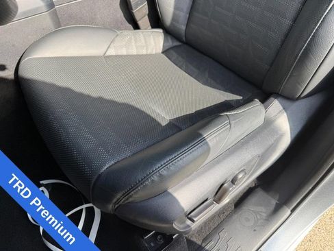 Used 2024 Toyota Tacoma TRD Off-Road w/ TRD Off Road Premium Package AWD/4WD image 17