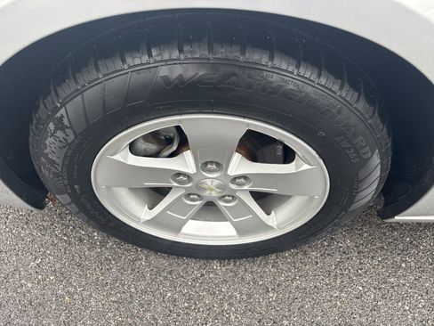 Used 2016 Chevrolet Malibu LT image 10