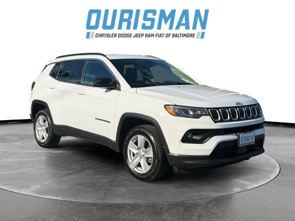 Used 2022 Jeep Compass Latitude w/ Convenience Group AWD/4WD image 1