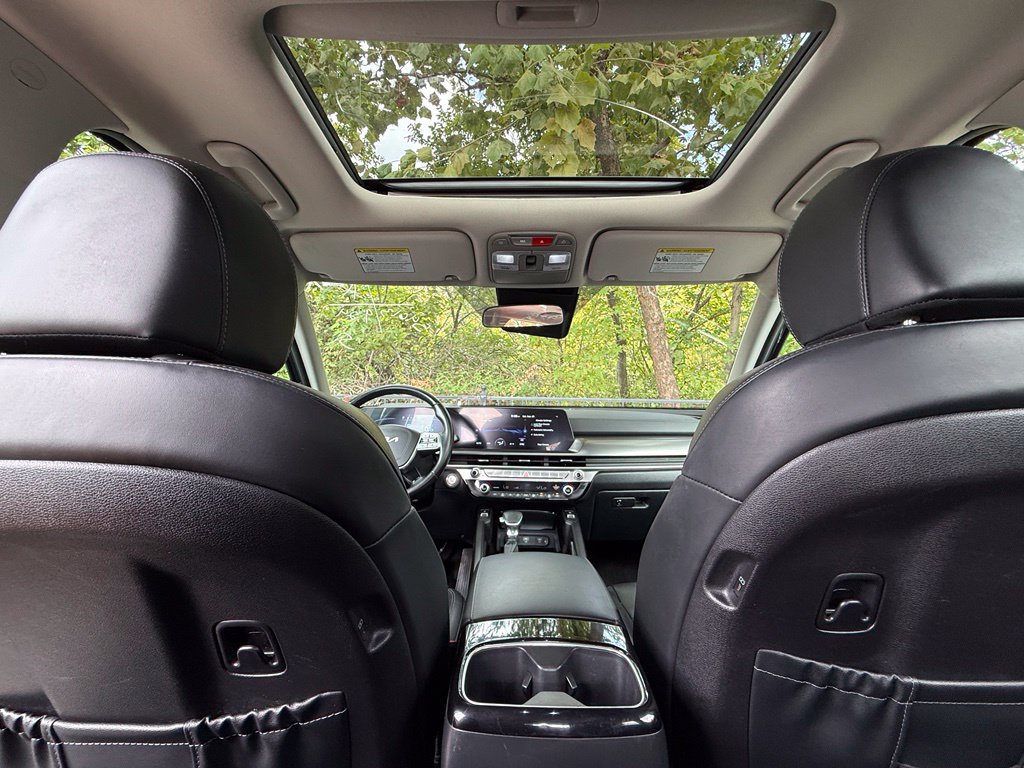 Used 2025 Kia Telluride S AWD/4WD image 29