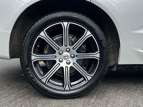 Used 2020 Volvo XC60 T6 Inscription w/ Protection Package Premier image 11
