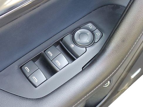 Used 2023 Chevrolet Blazer RS FWD image 9