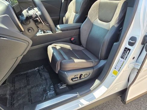 Used 2024 Lexus RX 350 AWD w/ Convenience Package image 8