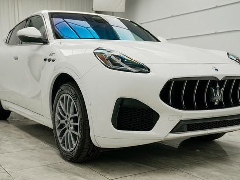 Used 2024 Maserati Grecale GT image 3