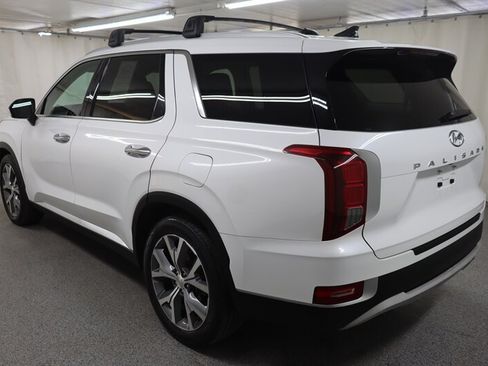 Used 2022 Hyundai Palisade SEL w/ Premium Package FWD image 4
