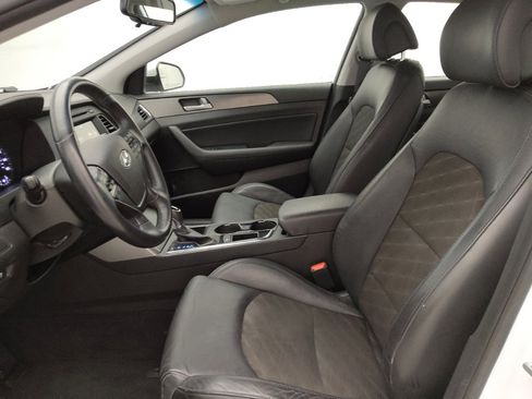 Used 2017 Hyundai Sonata Sport w/ Value Edition Package 02 FWD image 17