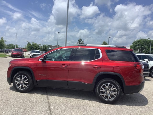 Used 2023 GMC Acadia SLT w/ Preferred Package AWD/4WD image 8