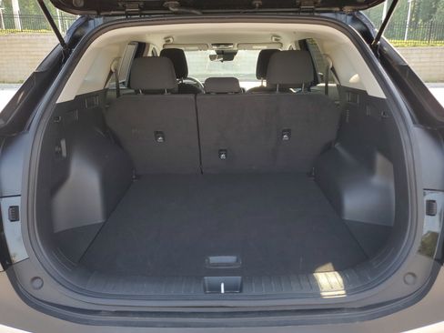 Used 2025 Kia Sportage LX FWD image 9