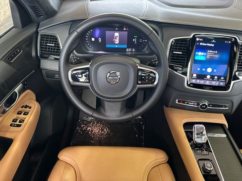 Certified 2024 Volvo XC90 T8 Ultimate w/ Lounge Package AWD/4WD image 17