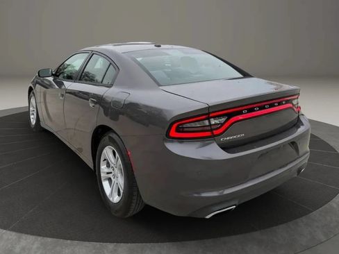 Used 2015 Dodge Charger SE w/ Popular Equipment Group RWD image 8